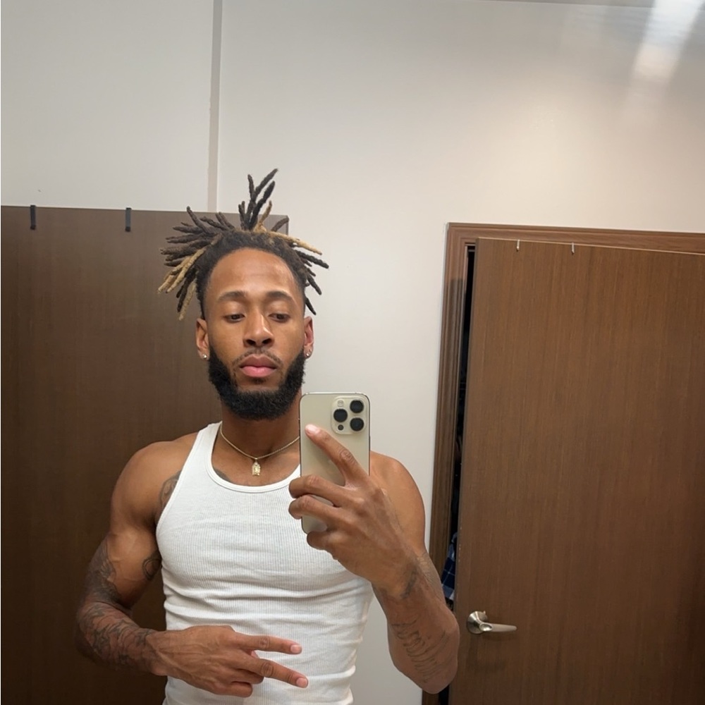 Meet your Posher, Javarion